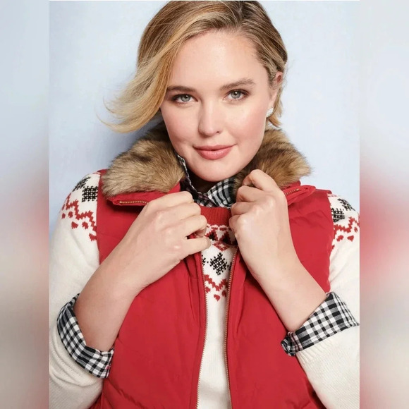 Talbots Red quilted Puffer vest 1x Faux fur collar Nwot - Picture 3 of 13